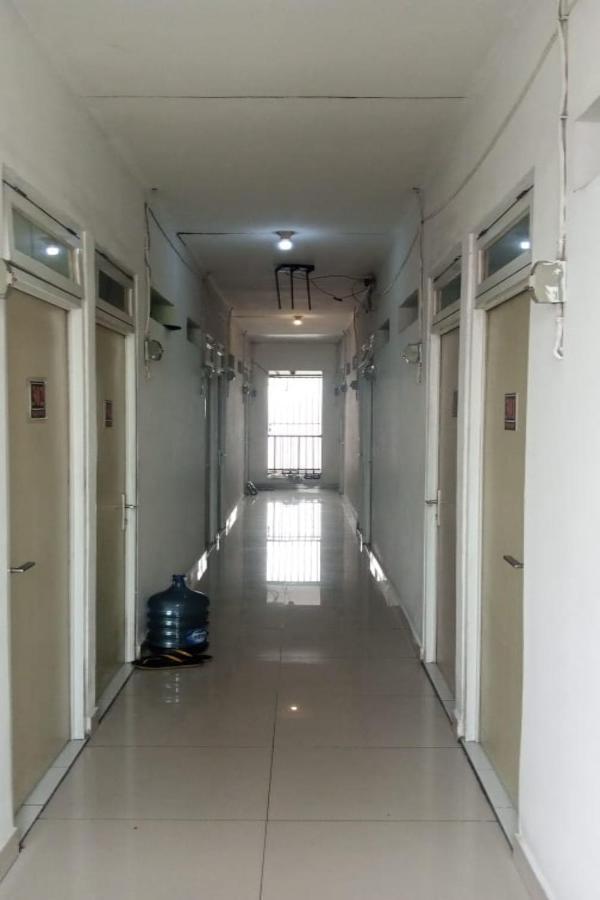 Spot On 90538 Wisma Dewi Syariah Yakarta Exterior foto